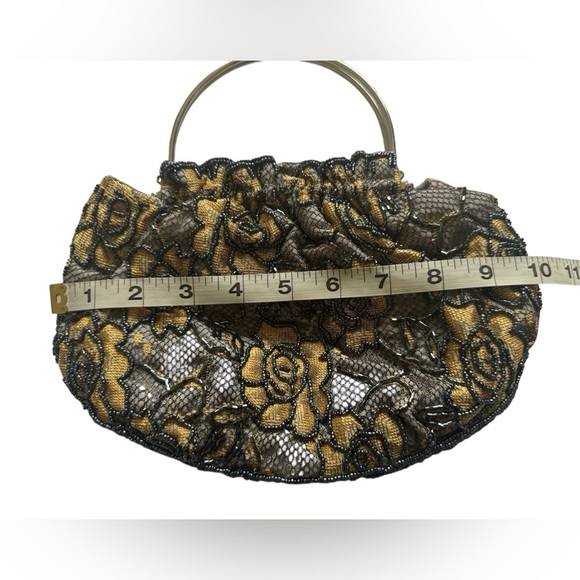 Unbranded Vintage Style Elegant Gold and Black Lace Kisslock Evening Clutch - Picture 6 of 10
